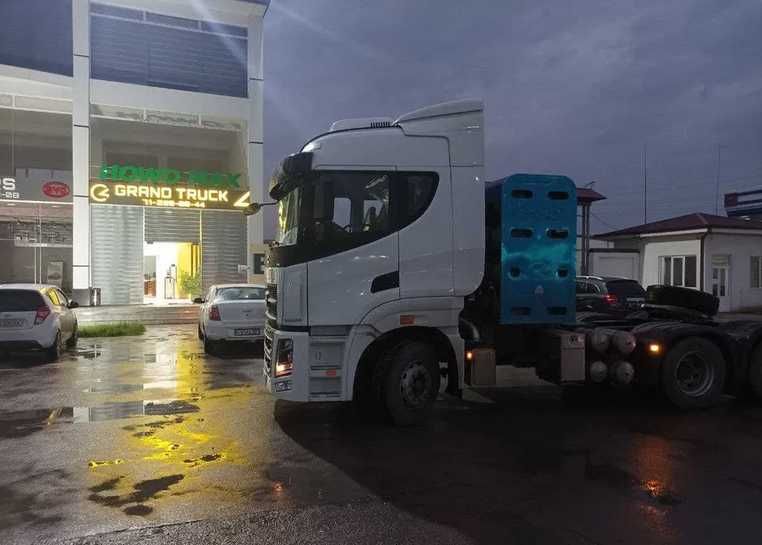 Tyagach Тягач Бошлангич 36% тулаб CAMC H9 CNG 6×4