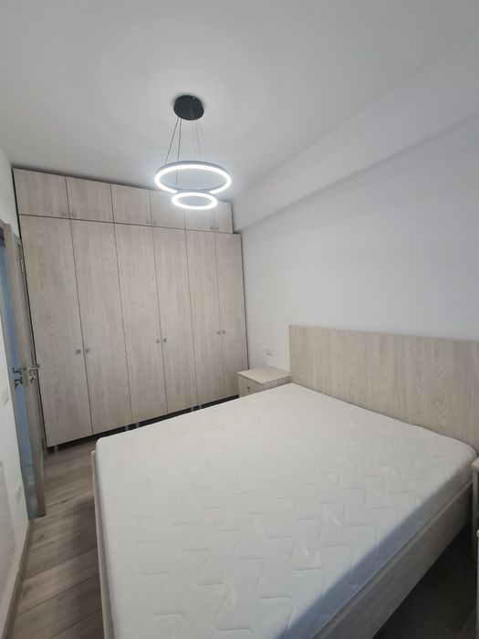 Închiriez apartament cu două camere în bloc nou mobilat si utilat