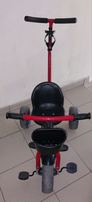 Детский трехколесный велосипед