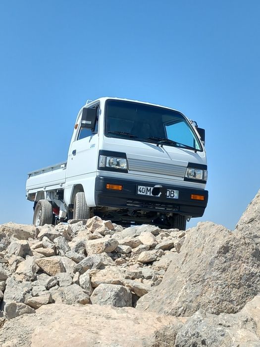 Узбекистан буйлаб лабо юк ташиш хизмати