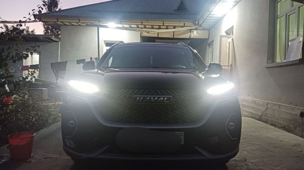 HA V A L  M 6  10.000 km yurgan Rangi qora