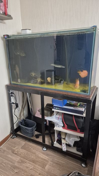 Продам аквариум на 400 литров