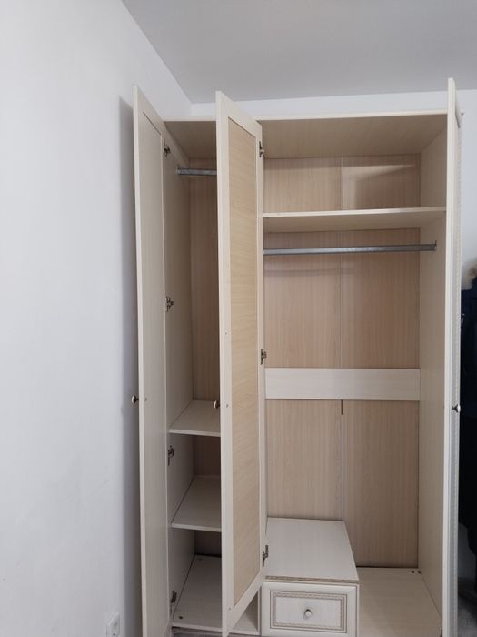 Продам шкаф в хорошем состоянии