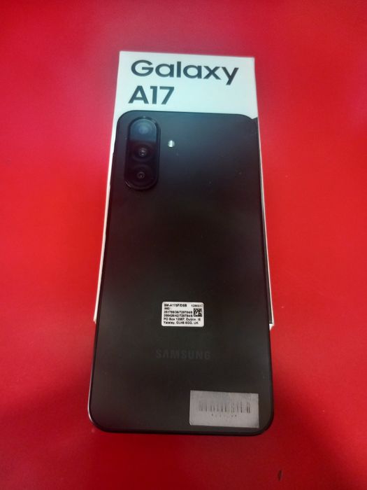 Samsung A17 4G aproape nou !