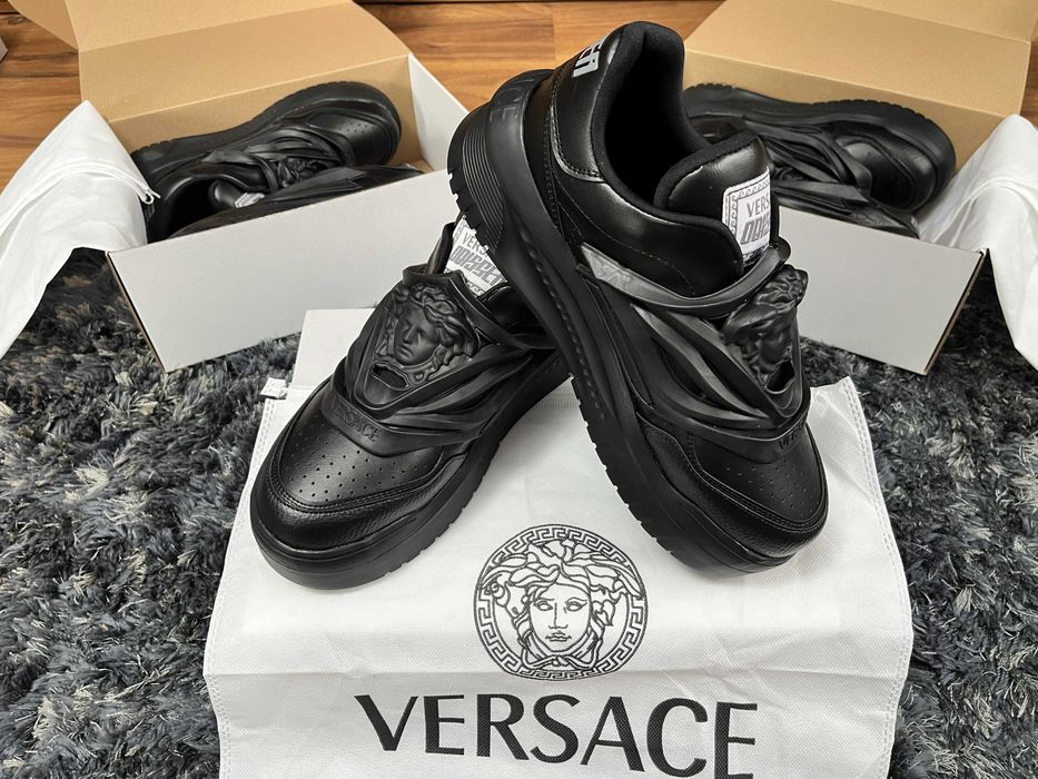 >- BEST PRICE -< Sneakers high top - adidași bărbați Versace Odissea Black trend vara 2026