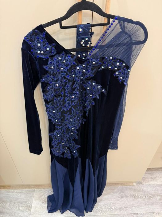 Продам бальное платье в хорошем состоянии