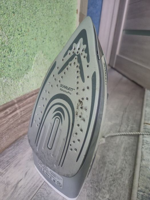 Продам утюг в хорошем состоянии