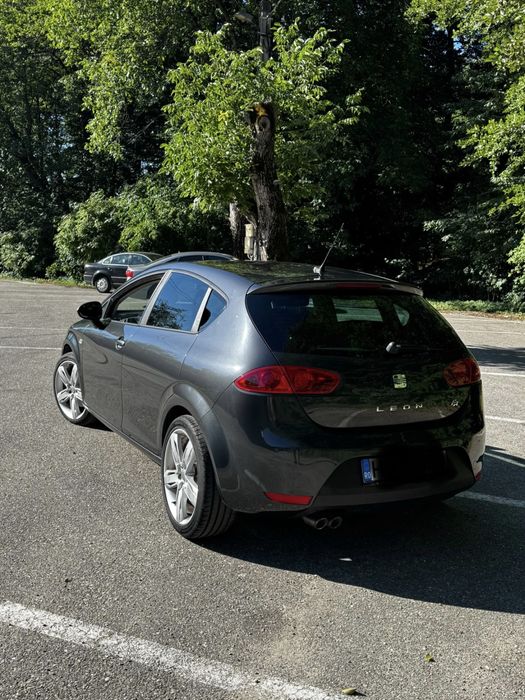 SEAT Leon 2012 — imagine 4