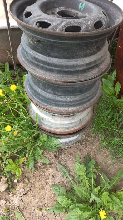 Продам железки. .