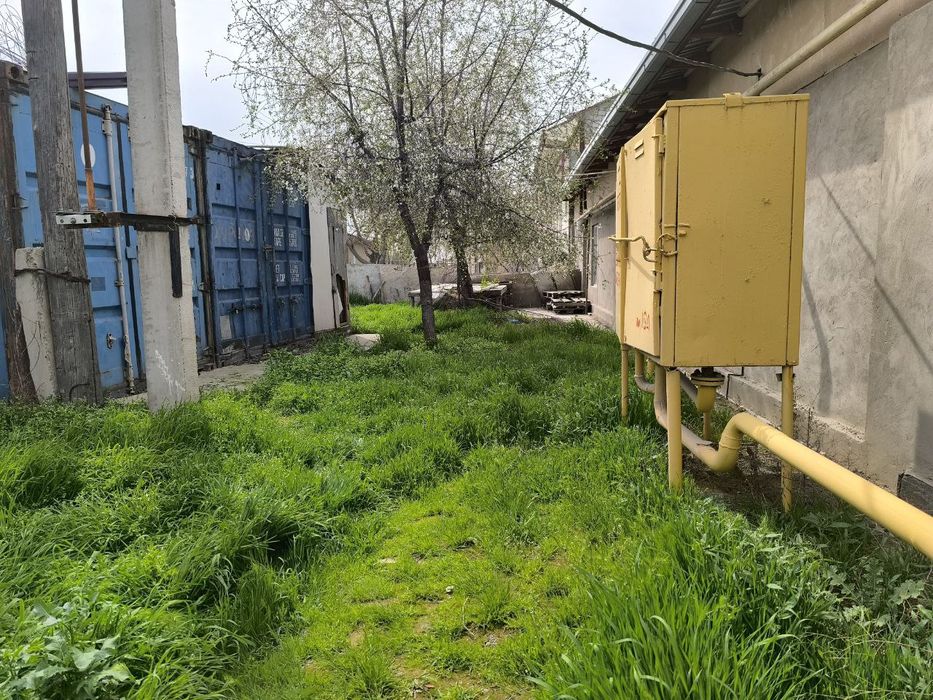 Ишлаб чик,ариш ва Яшаш учун 8 соту Угловой цех Тошми постидан кирганда