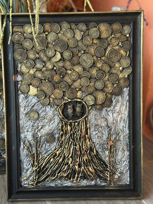 Картина-дървото на парите