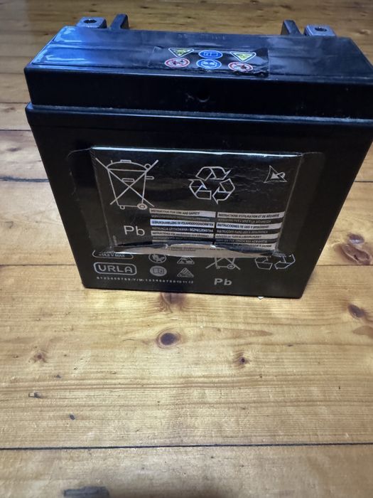 Стартов  акумулатор EXIDE EK131
