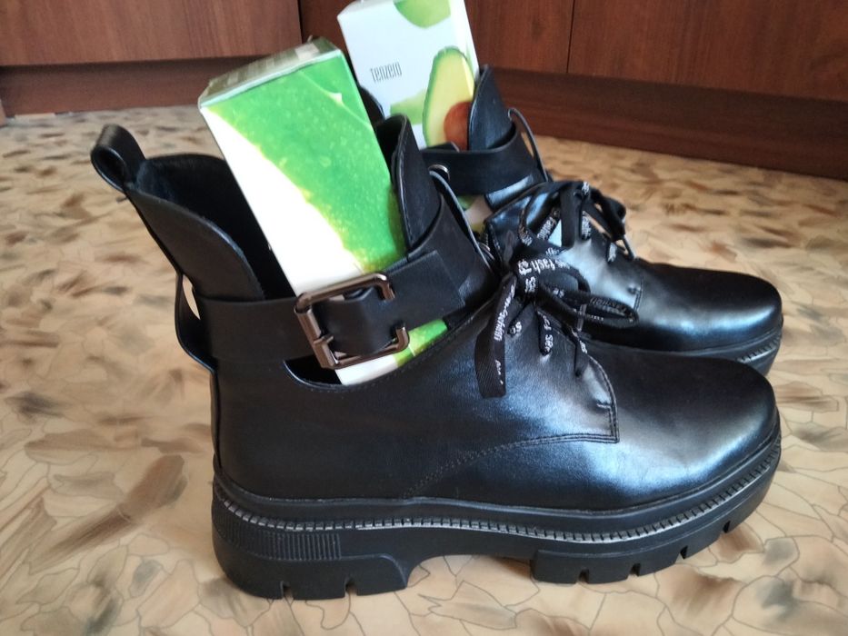 Ботинки новые демисезонные за 5000 моделька класс