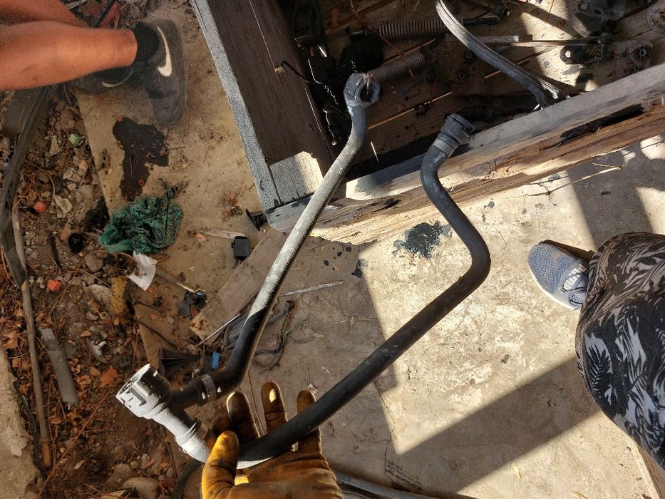 Тръбички антифриз Бмв е60 520д 177кс е61 bmw e60 e61 520d n47