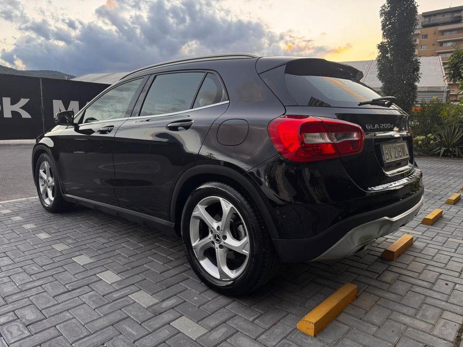 Vand Mercedes GLA 200d 4MATIC aut