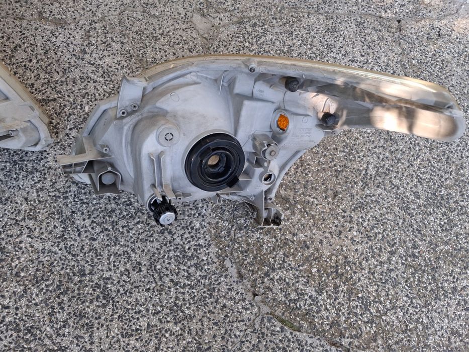 Комплект фарове за Toyota Land Cruiser j120