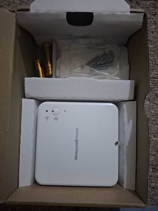 Honeywell Home T3R Wireless Thermostat (termostat de cameră programabil fără fir)