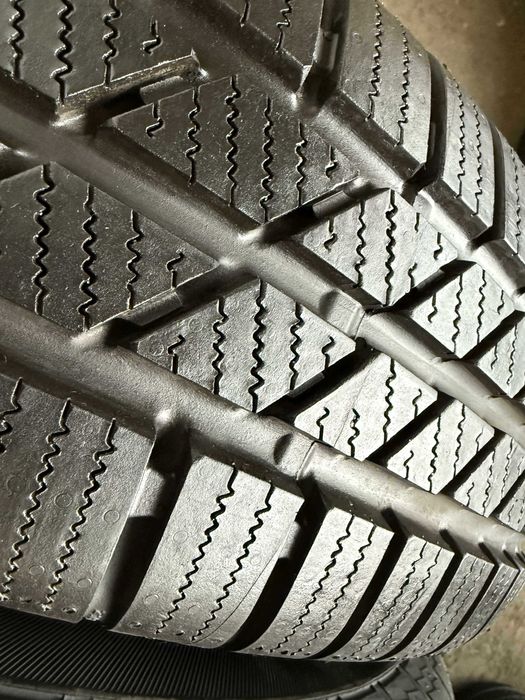 2x Anvelope iarna 205/80 R16C NOI - Continental Cross  Contact Winter