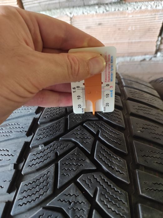 215/55/17 Dunlop