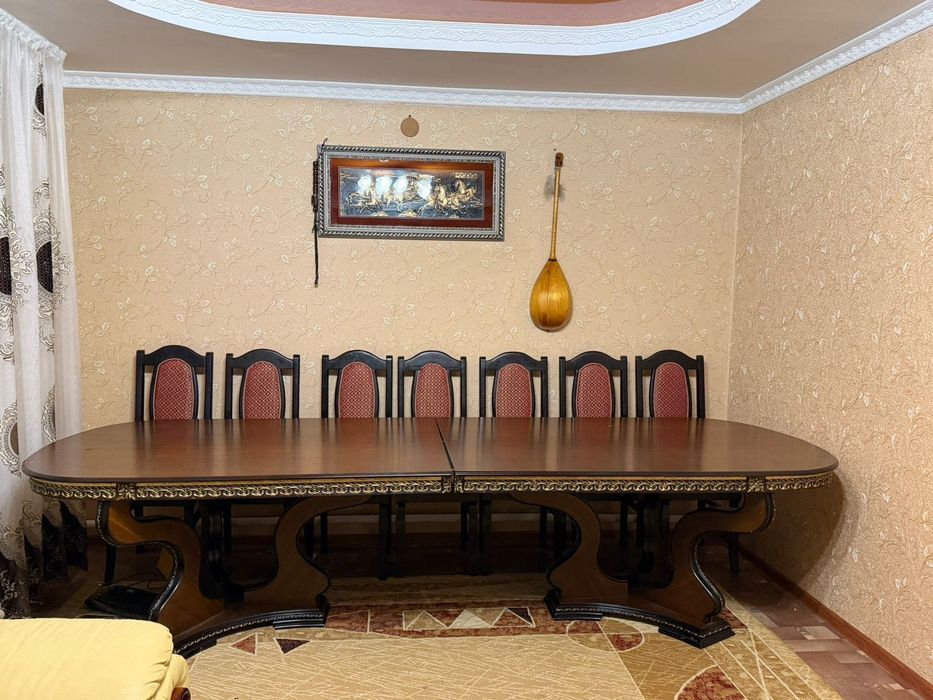 Продам Стол Гостевой