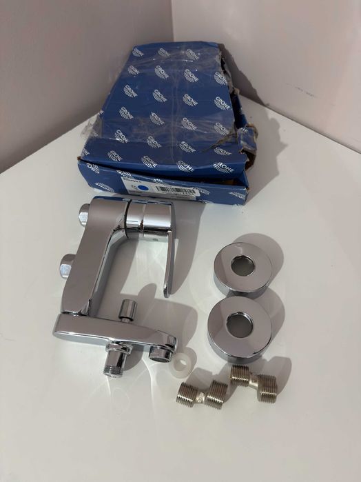 Baterie perete Grohe Eurostyle C Vertica pentru cada