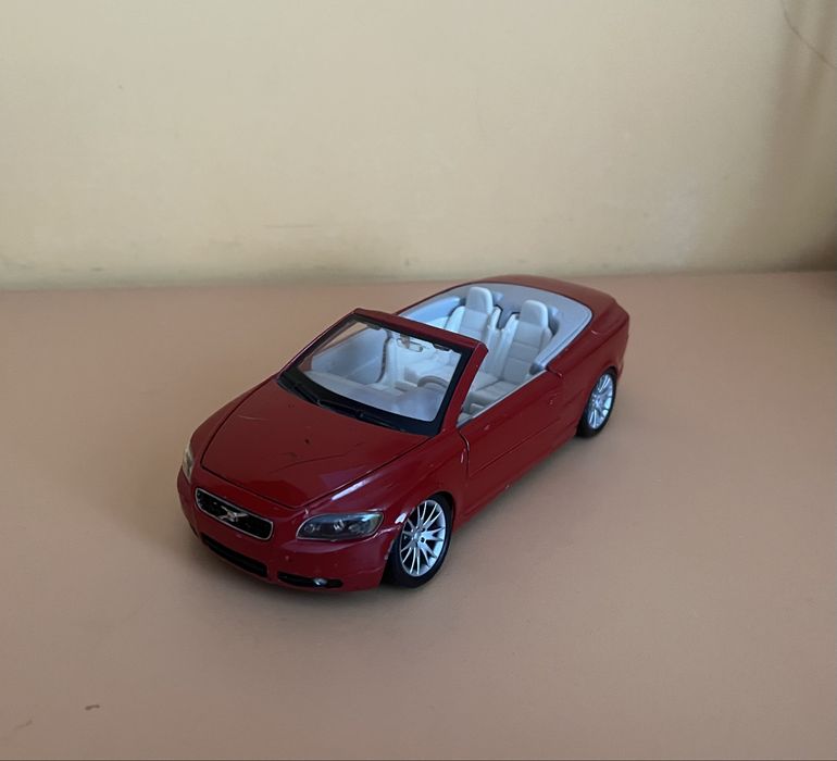 Machete masini de jucarie