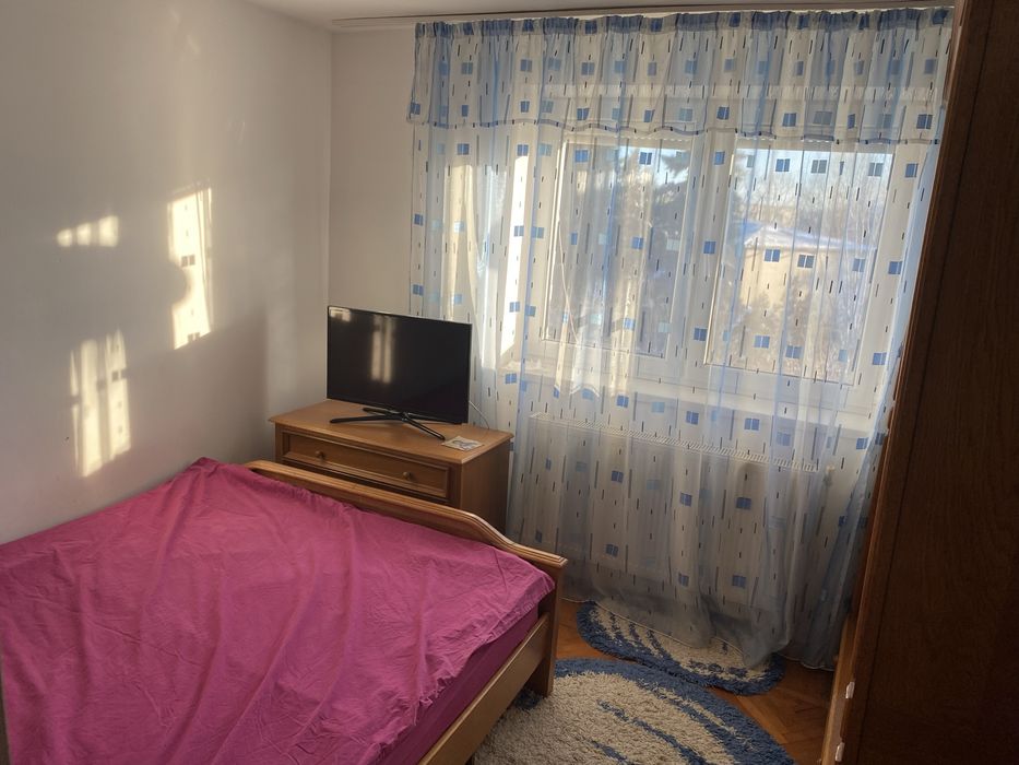 Vând Apartament  2 camere Aleea Trandafirilor