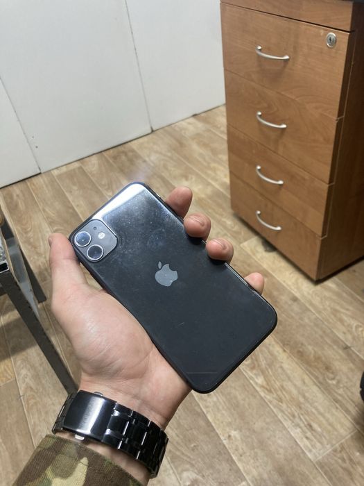 продам Iphone 11 64Гб