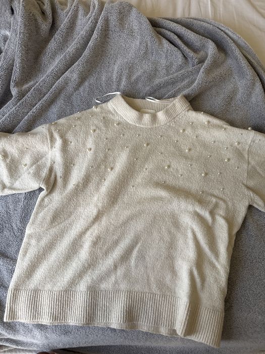 Пуловер с перли H&M