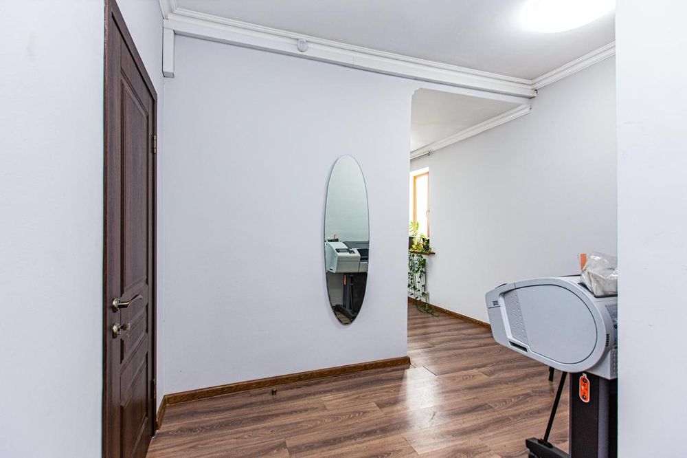 Сдаётся помещение второй этаж