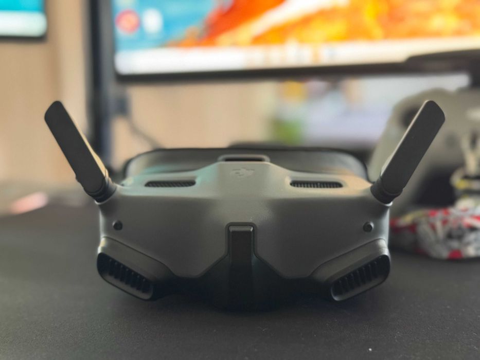 Setup complet Drona Digitala DJI FPV - Integra, controller, 3 baterii