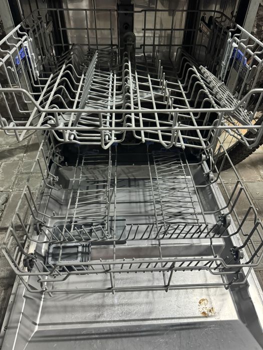 Посудомоечная машина Midea