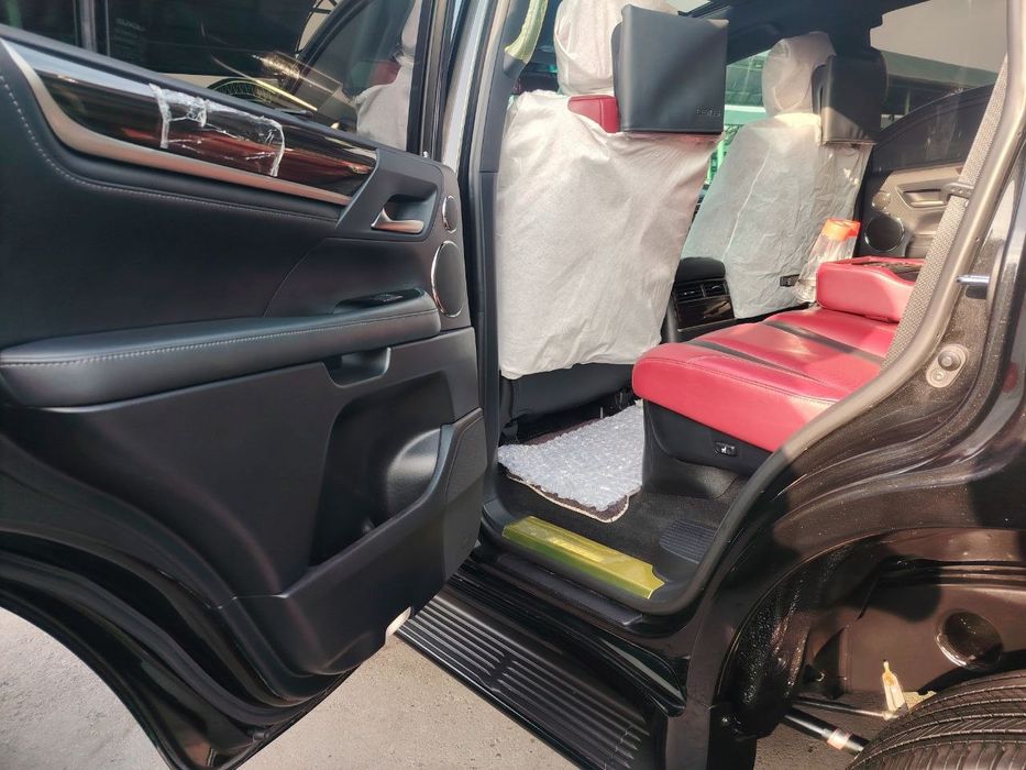 2020 йил LEXUS. LX 570 s сотилади