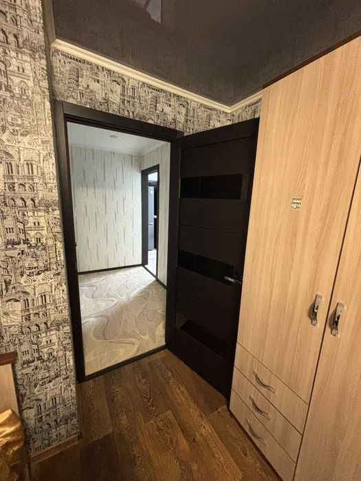 Продам 2-комн кв р-н  8 школа