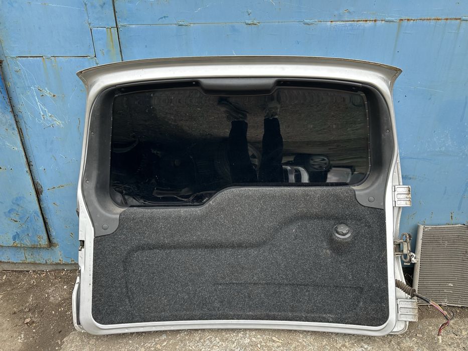 Дверь багажника нива шевроле