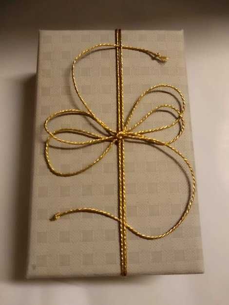 Bratara cruce argint,placat aur ,zirconiu,in cutie cadou