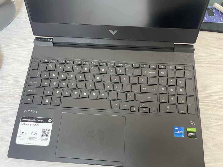 HP Victus core i5