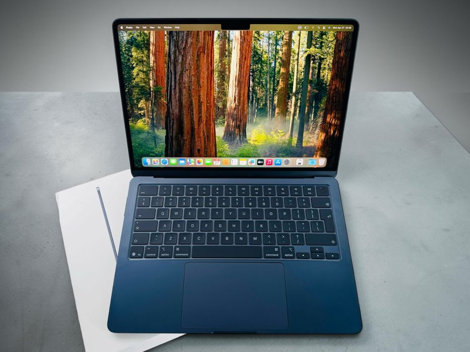 НОВ! Apple MacBook Air 13" M4 10C/8G 16RAM 256SSD Midnight Гаранция!