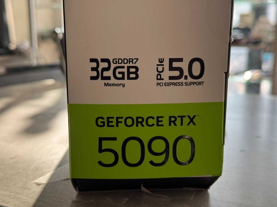 Видеокарта ASUS TUF Gaming RTX 5090 OC, 32GB GDDR7