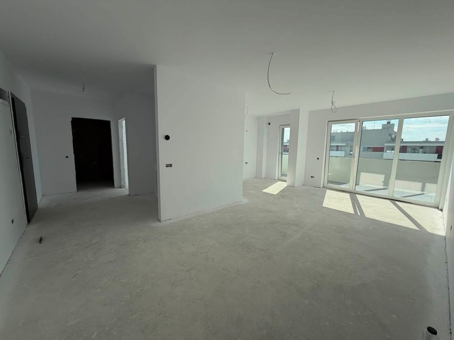 Apartament de 3 camere , 2 bai , 80 m2 utili , complex Elite