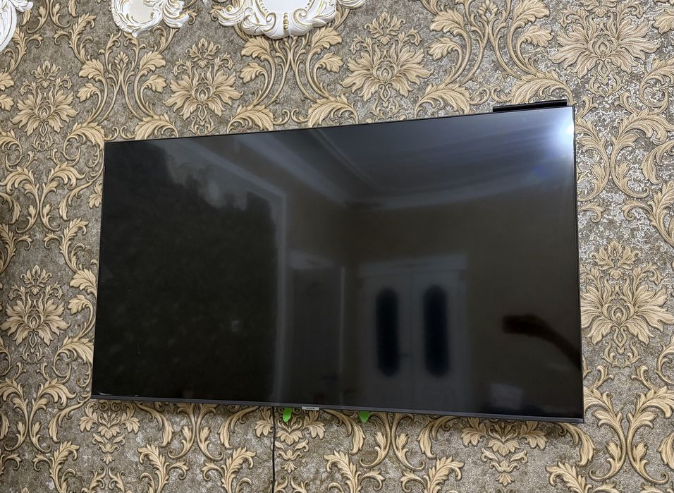 Продам телевизор на запчасти