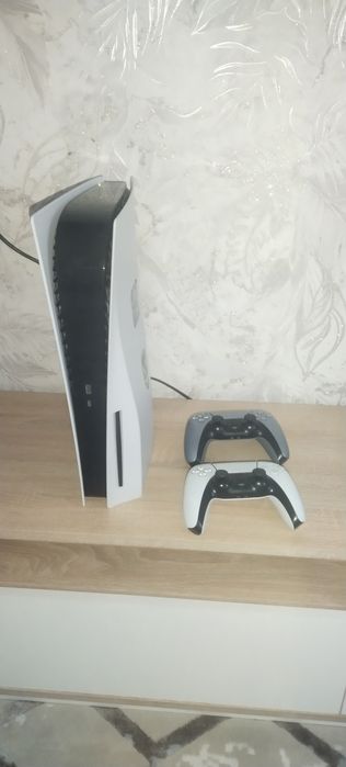 Продаю playstation 5
