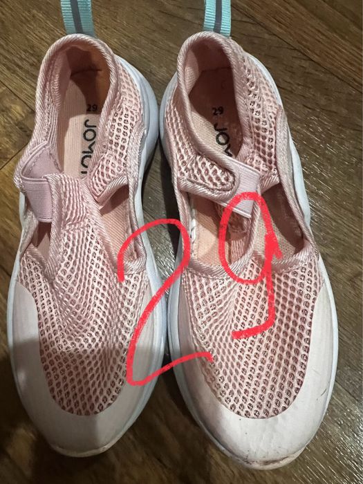 Продам обувь на девочку размеры разные