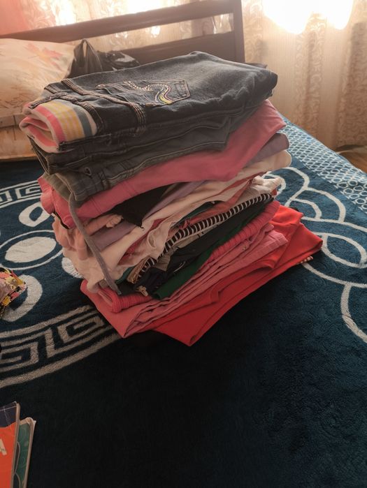 Даром одежда на девочку 6-7 лет