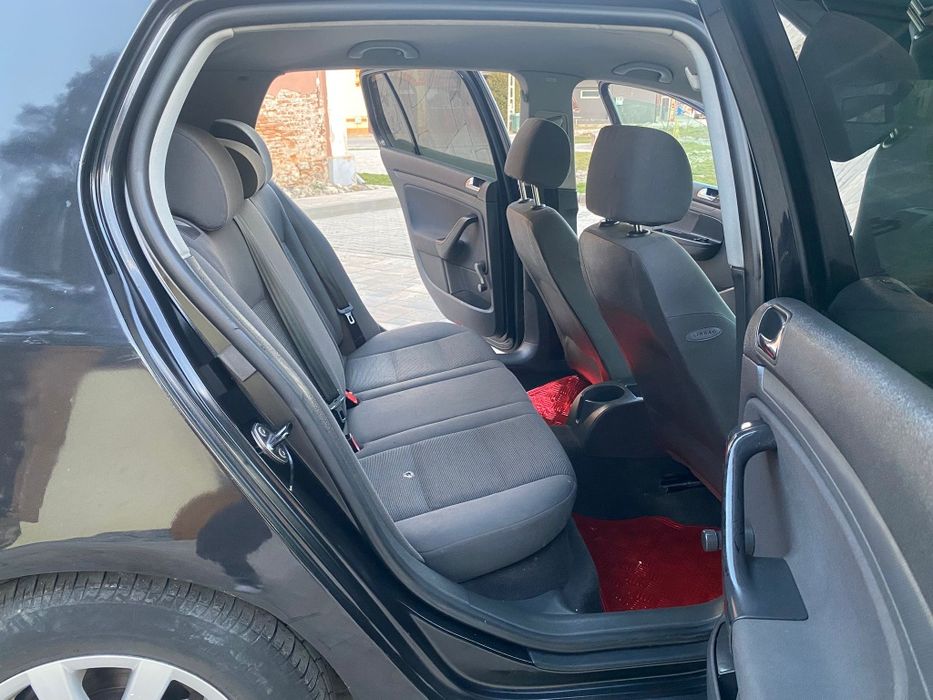 Volkswagen golf 5  1.6 benzina  2006  180.000 km