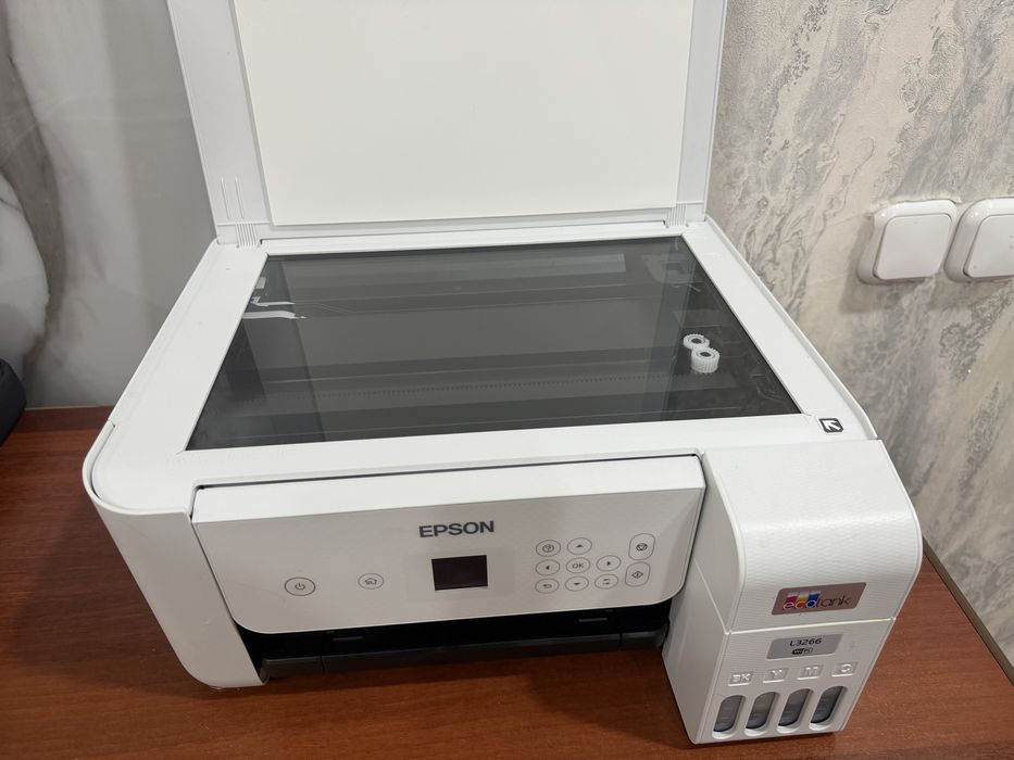 Продам принтер Epson L3266  4 в 1