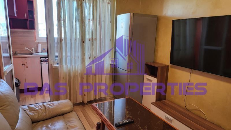 Дава се под наем Тристаен апартамент в София, Дружба 2 - 70 кв.м за 650 € - Снимка #1
