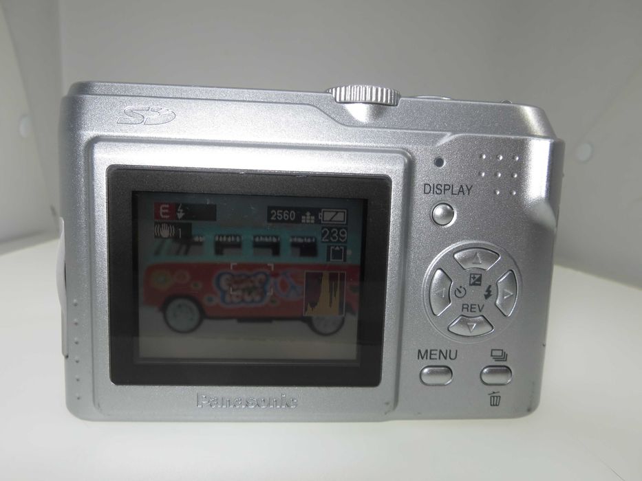 Panasonic Lumix DMC LZ2 компактен фотоапарат цифрова камера като нов