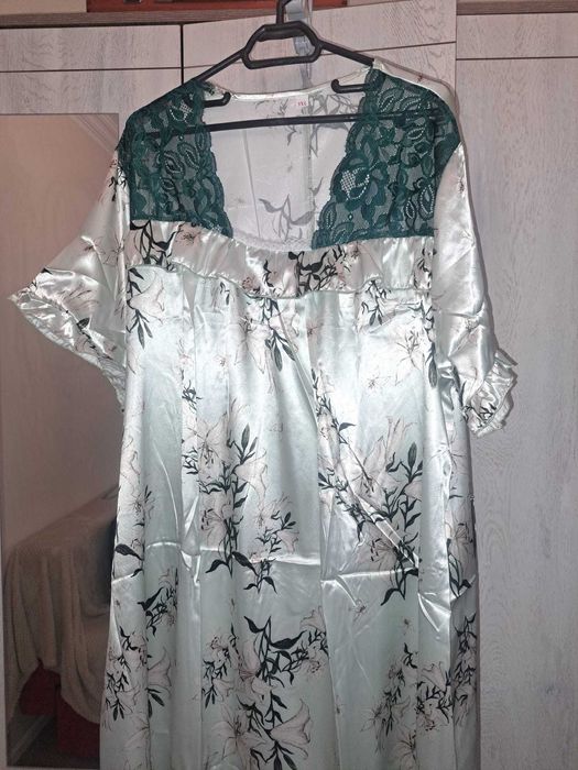 Camasa de noapte lunga cu imprimeu floral