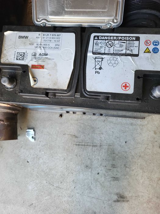 Baterie,baterii auto intre 90a si 100amperi,AGM sau simple